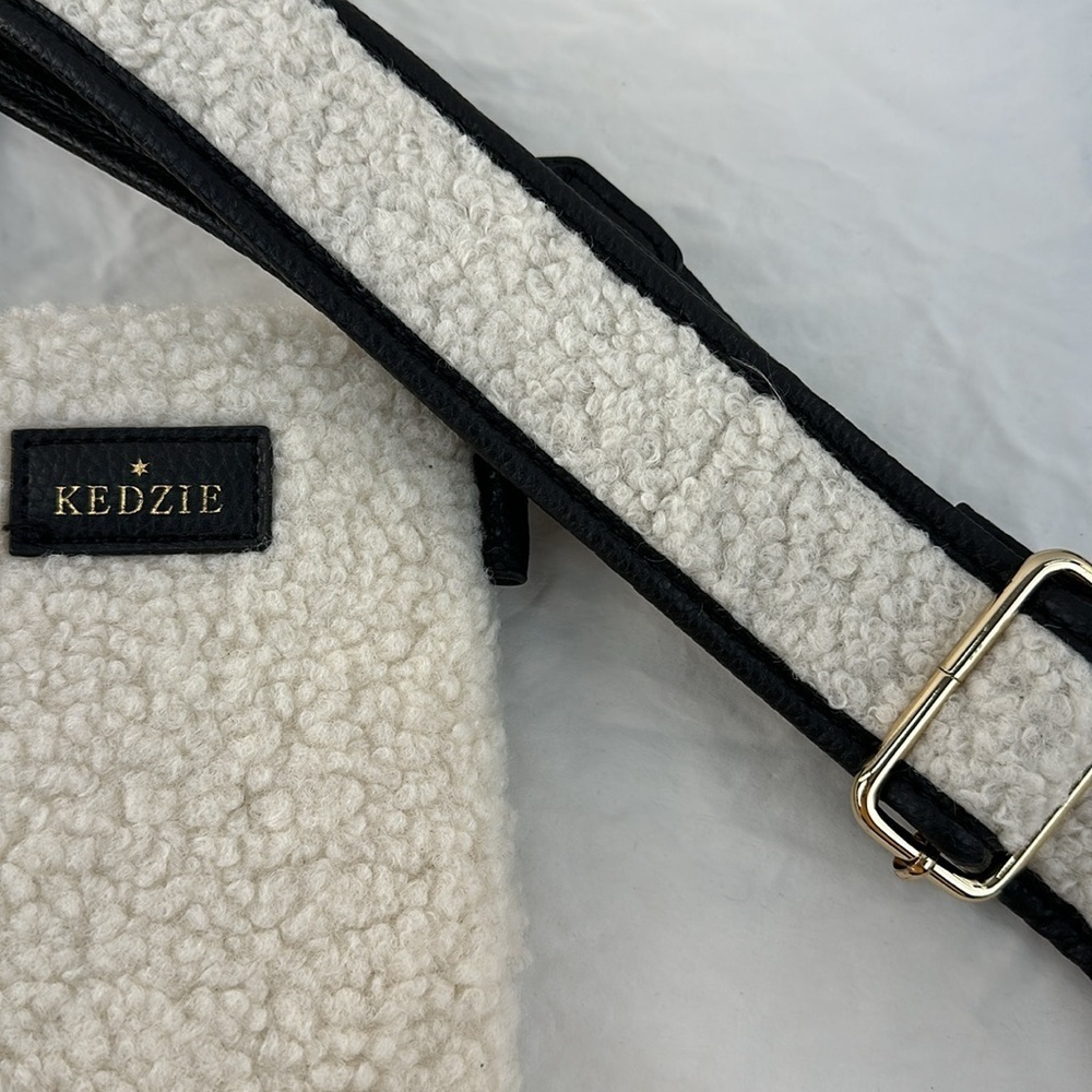 NWT Kedzie Sherpa Phone Bag - Picture 5 of 10